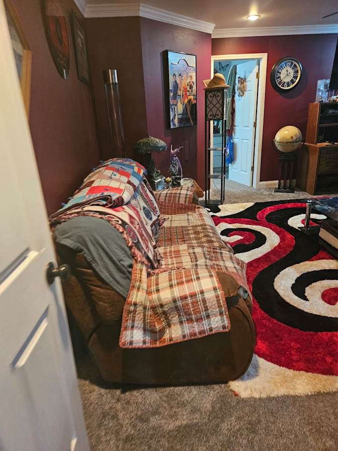 Debra L Kudrycki's room
