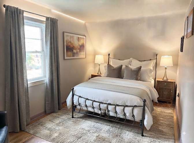 Nancy Warren's room