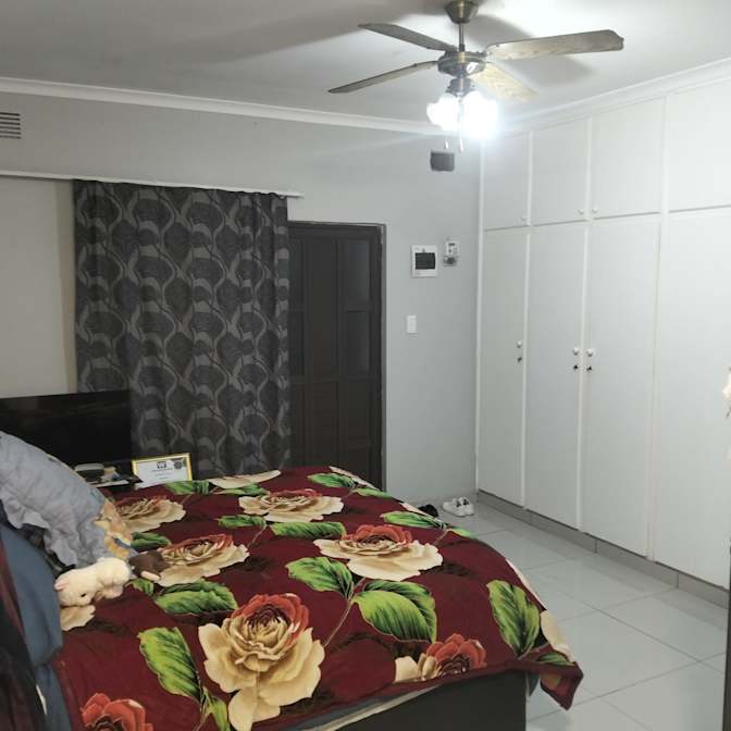 Nduduzo's room