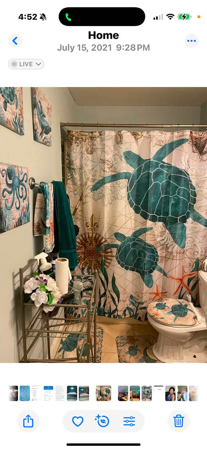 Jennifer's room