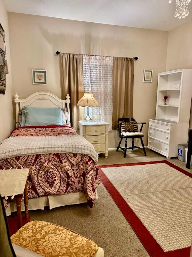 Neomi and Joel's room