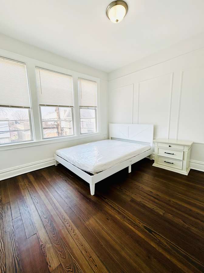 Mo's room