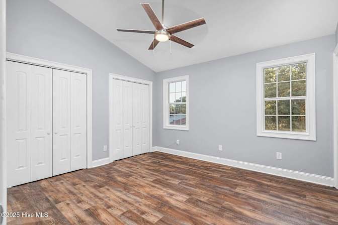 Alcove Rooms's room