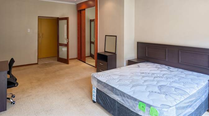 Roomify Properties's room