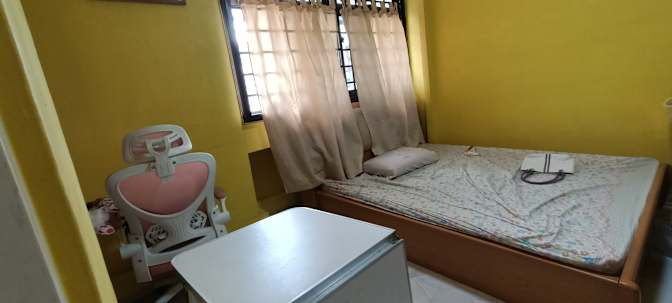 Senil's room