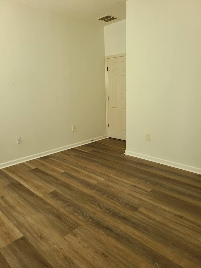 Bayberry Lakes Subdivision's room