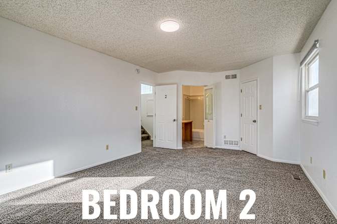HomeCrew's room