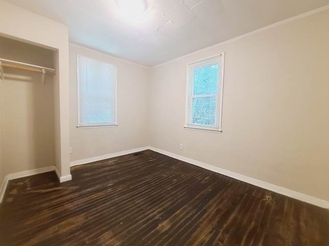 Alcove Rooms's room