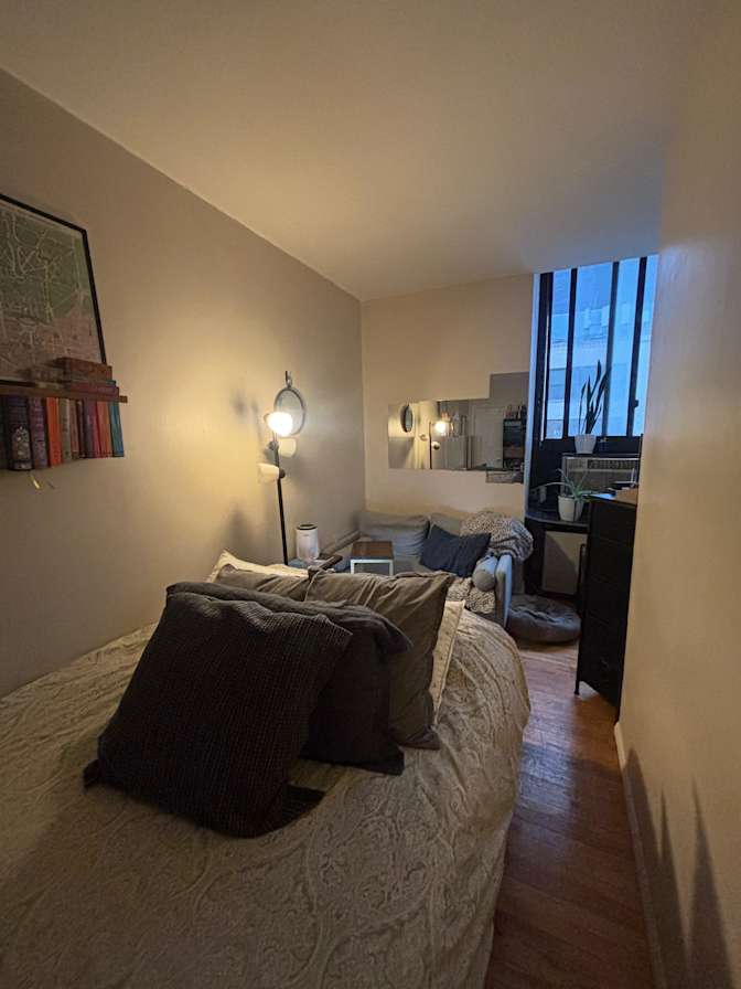 D's room