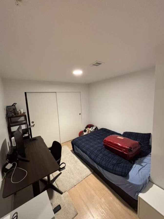 Kieran D Muller's room