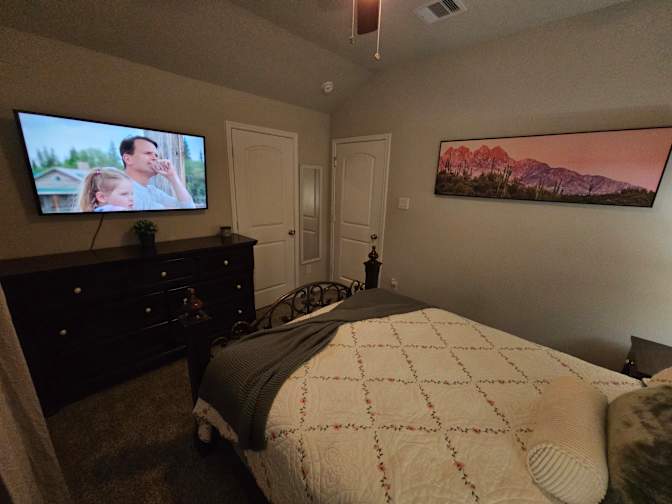 Celi G.'s room