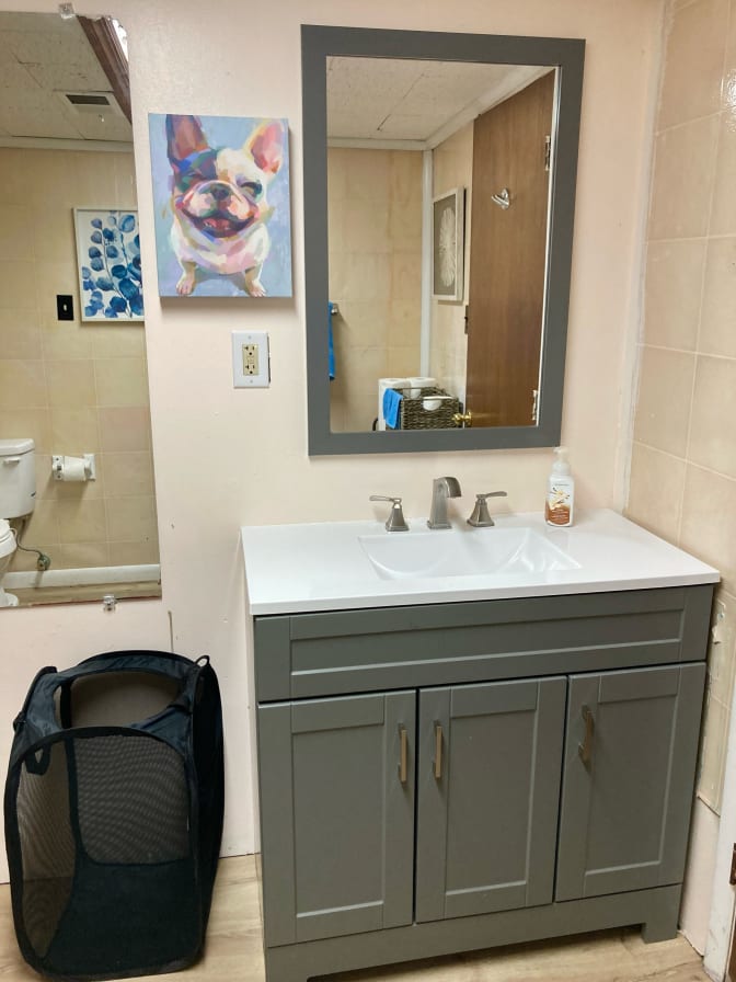 Andrew C Considine's room
