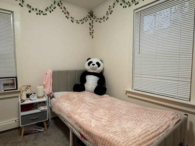 Jaqsilikova Gulqumar's room