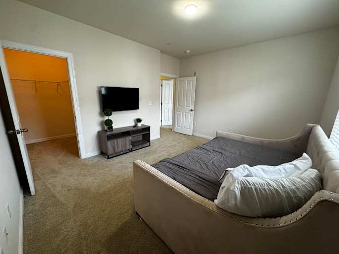 Veronica's room
