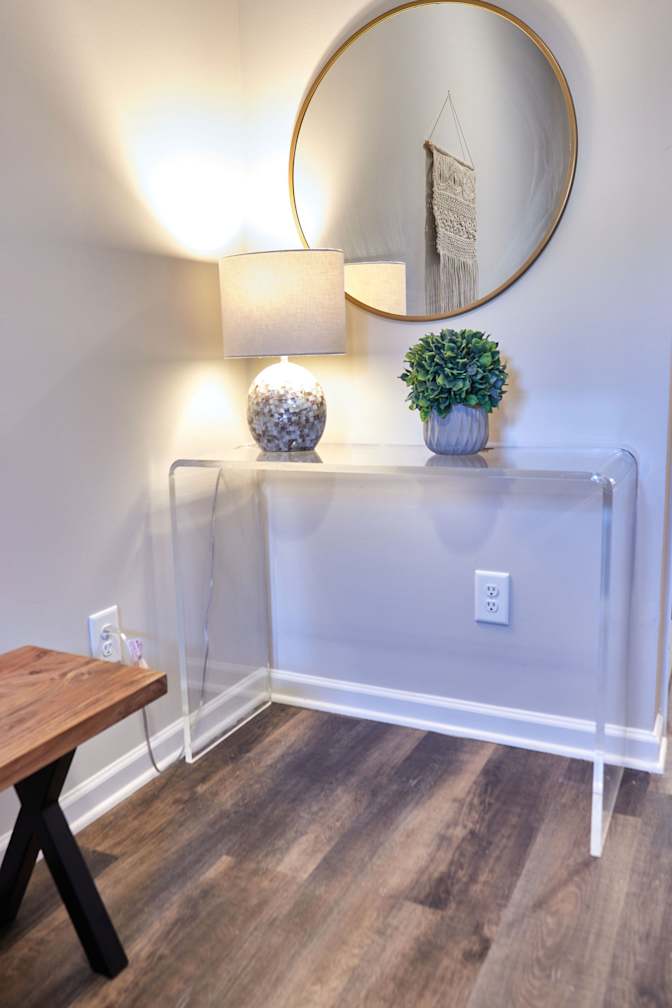 Kasondra McConnell's room