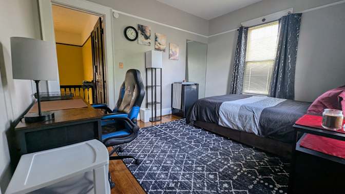 Stephen's room