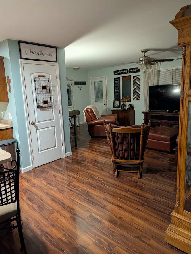 phillip morris's room