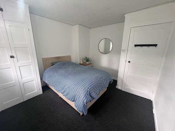 Elizabeth Douglas's room