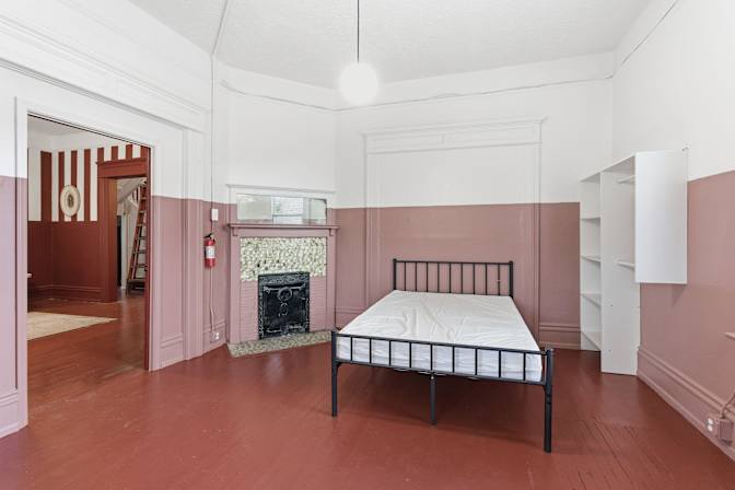 PadSplit's room