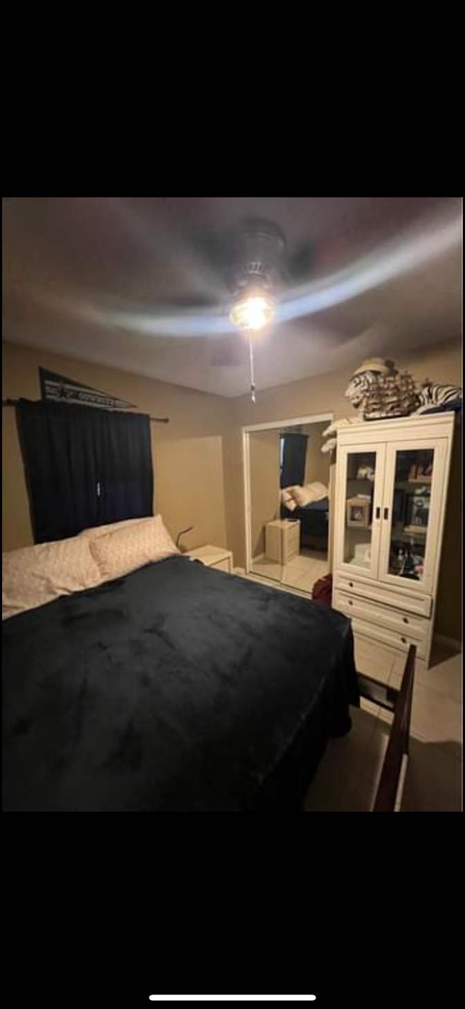 Joanne Mcmeekin's room