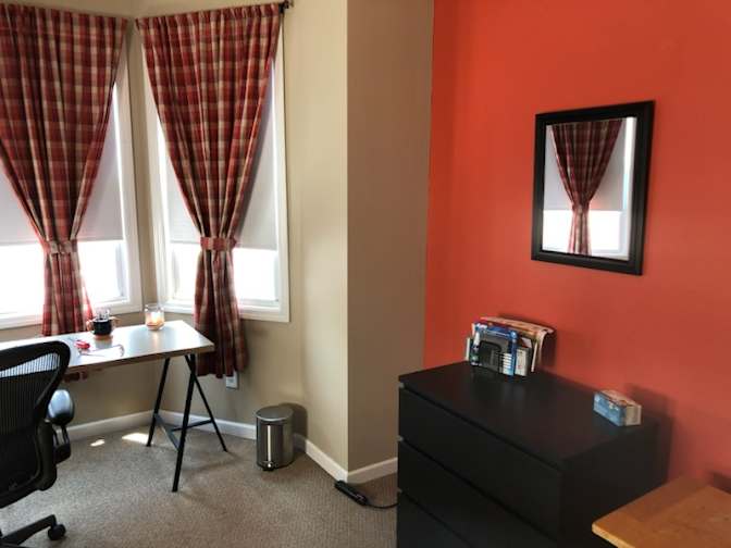 Thomas's room