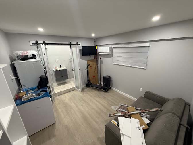 Xay’s Room's room