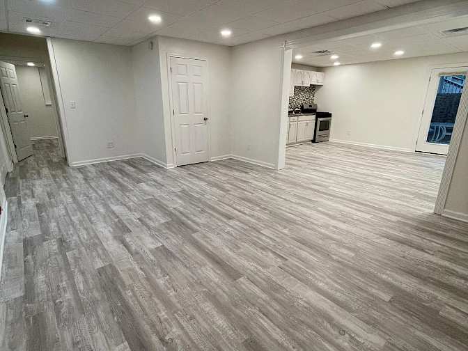 Kenny's room
