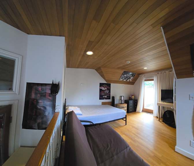 Srishty Maggo's room