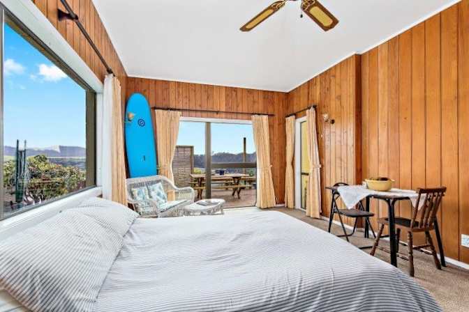 Darren's room