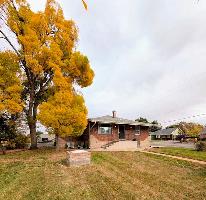 vie's room
