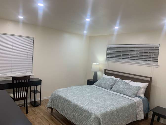 Marinela young's room