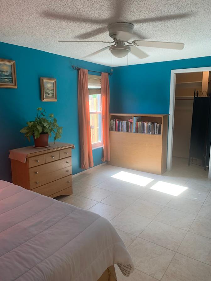 Elise's room