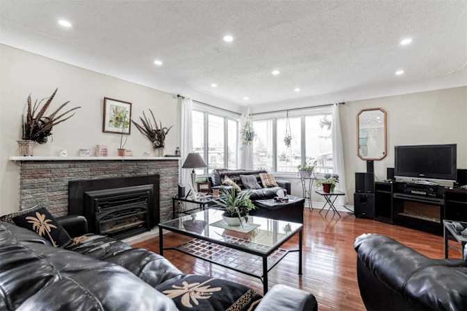 JM Properties's room