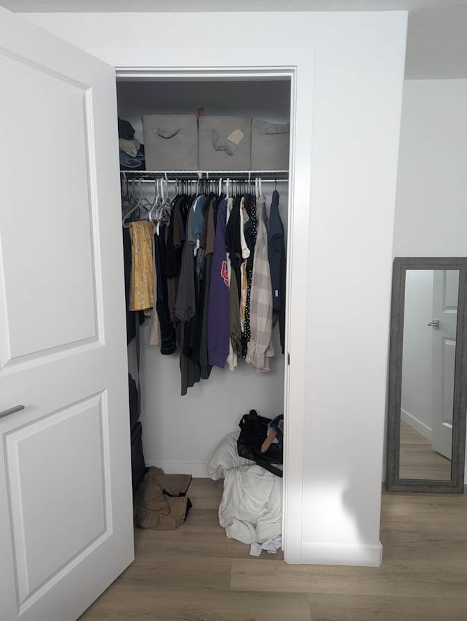 Laurie Desrochers's room
