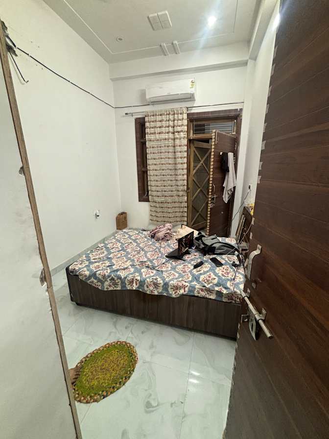 Keshav Garothia's room