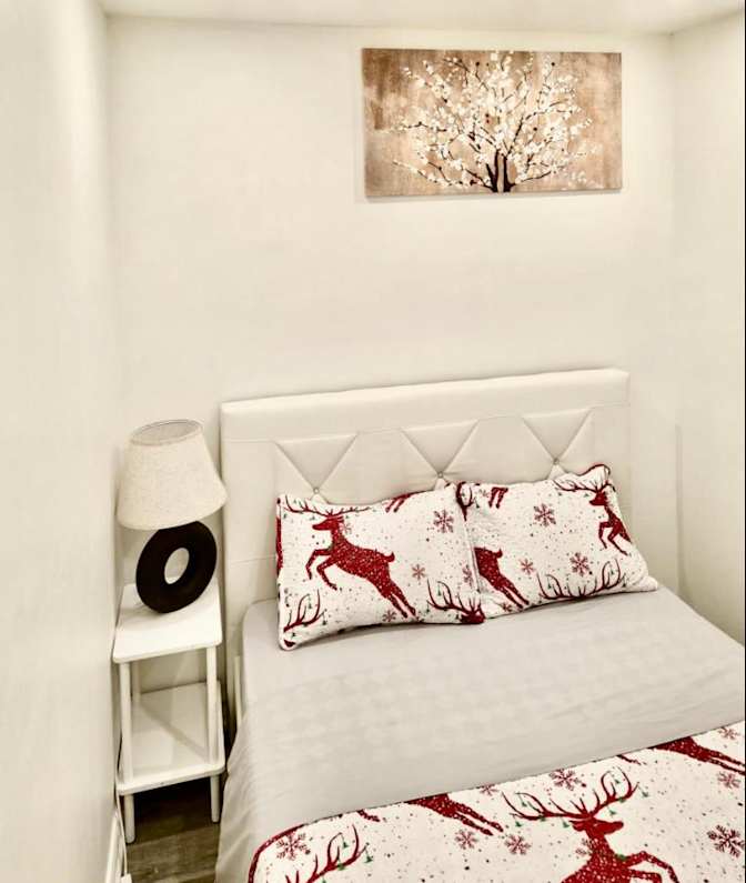 Marine Groeme's room