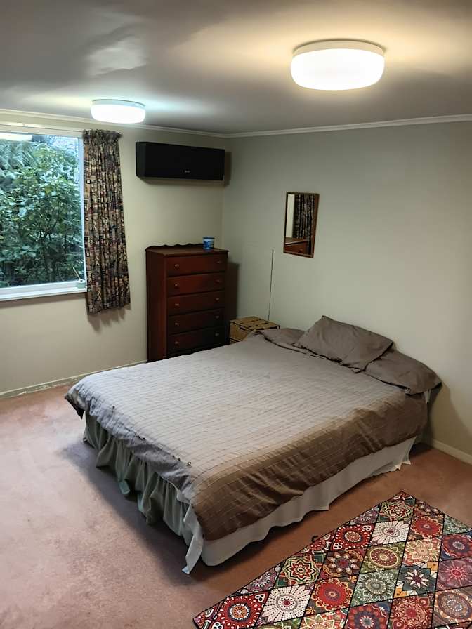Jen's room