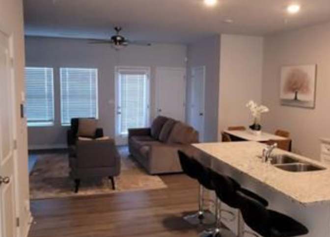 Alcove Rooms's room