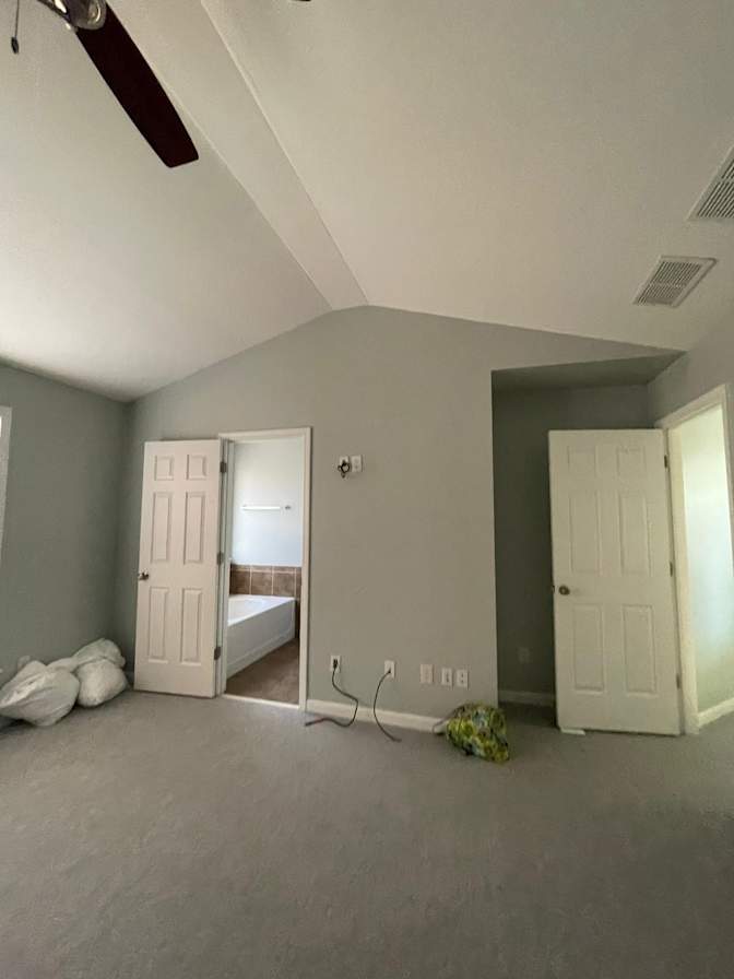 Alcove Rooms's room