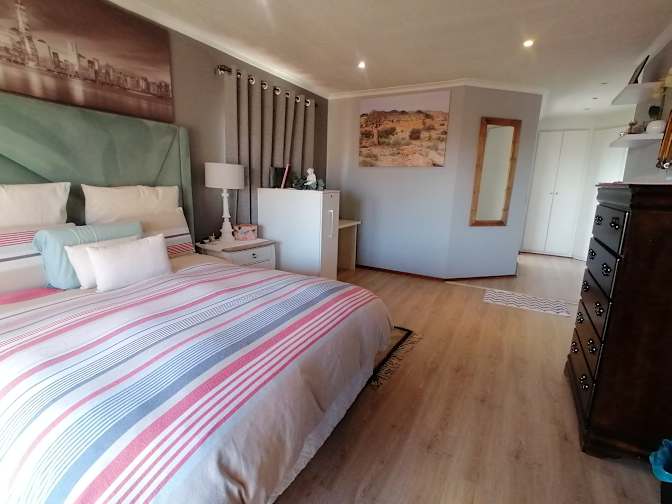 THANDI's room