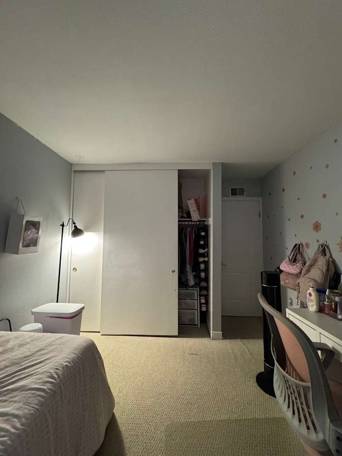 Karenn's room