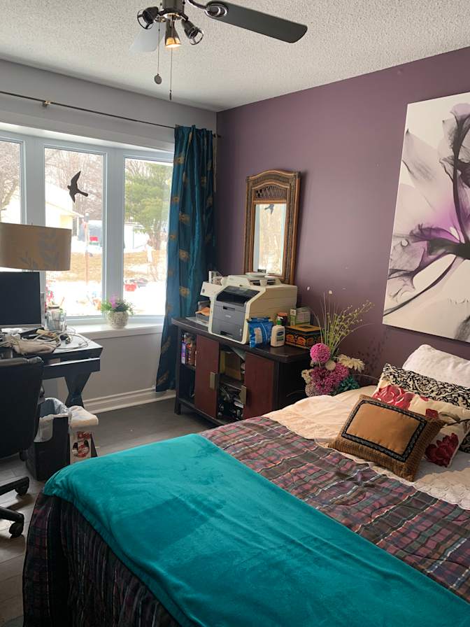 Sylvia OWNER living On Site acceptg ODSP ON Works Retirees Widow Widower Contractor Builder Mason's room