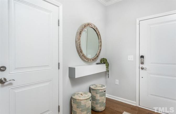 Alcove Rooms's room