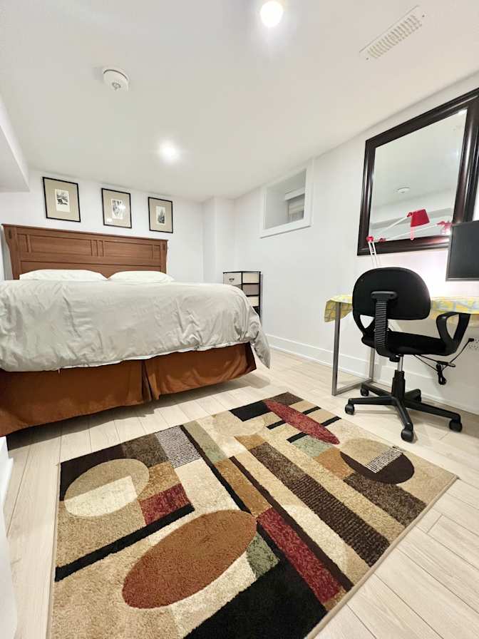 Mark Kay's room