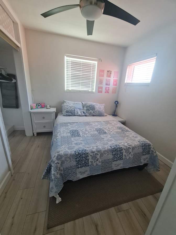 Julia zuniga's room