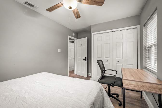 PadSplit's room