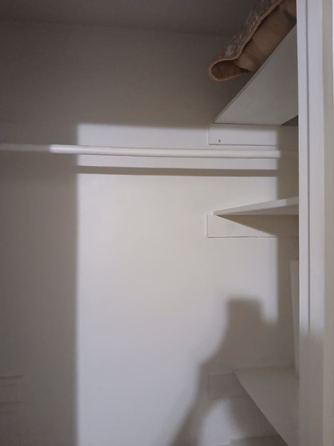 Mimi 's room's room