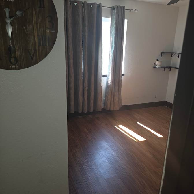 Marquis's room