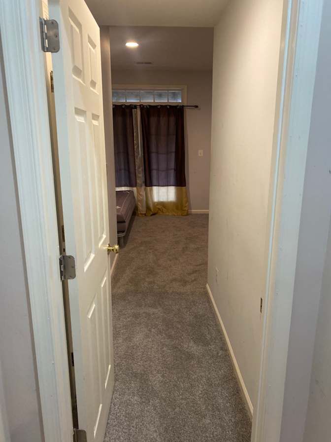Tummanoon's room