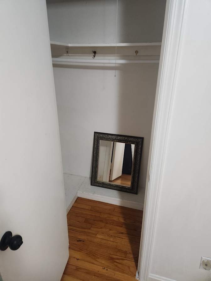 Tom's room